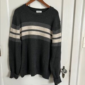 Goodfellow & Co Gray and Cream Crewneck Sweater